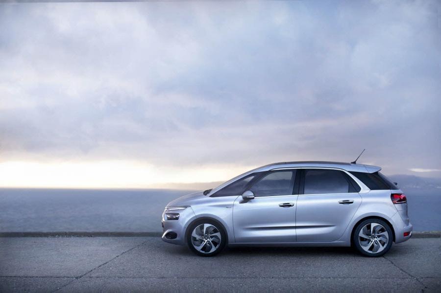  Citroen C4 Picasso 2013 года  (фото 48 из 50)